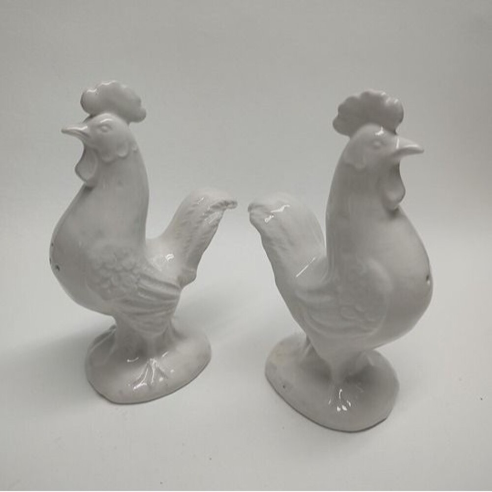 Vintage Holt Howard 1965 Rooster Salt & Pepper Shakers Japan White Glossy 5"tall